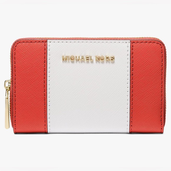 Michael Kors Jet Set Small Zip Around Card Case. COLOR: Spiced Coral/optic White - Picture 7 of 7